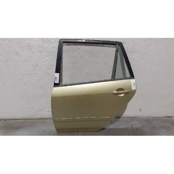 Puerta Trasera Izquierda para Toyota Corolla Verso (E12)