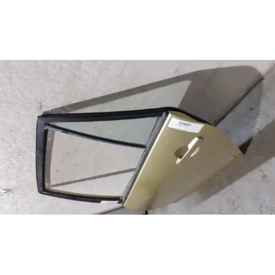 Puerta Trasera Izquierda para Toyota Corolla Verso (E12)