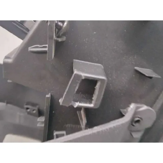 Apoyabrazos Central para Ford Kuga (Cbs)