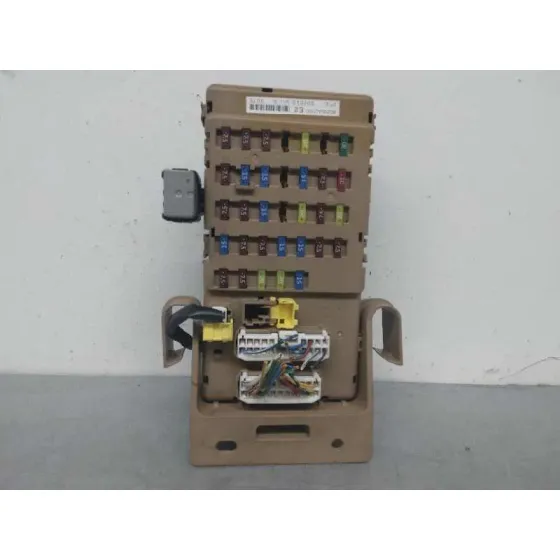Caja Reles / Fusibles para Subaru Legacy Lim. B14