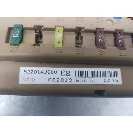 Caja Reles / Fusibles para Subaru Legacy Lim. B14