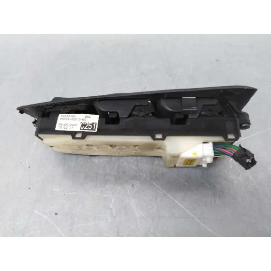 Mando Elevalunas Delantero Izquierdo para Toyota Avensis Berlina (T25)