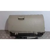 Guantera para Subaru Legacy Lim. B14