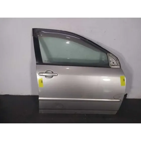 Puerta Delantera Derecha para Toyota Corolla Familiar (E12)