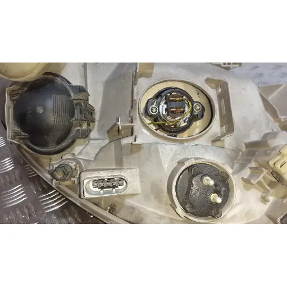 Faro Izquierdo para Mercedes-Benz Clase A (W168)