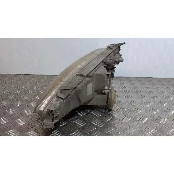 Faro Derecho para Mercedes-Benz Clase A (W168)