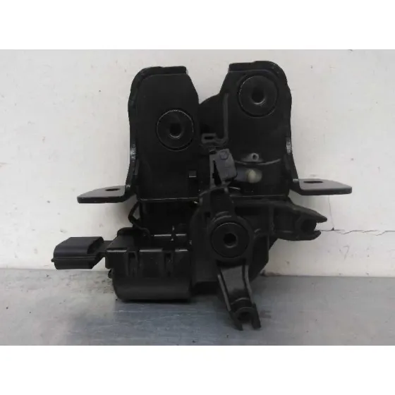 Cerradura Maletero / Porton para Dacia Duster