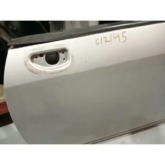Puerta Delantera Izquierda para Kia Carens (Un)