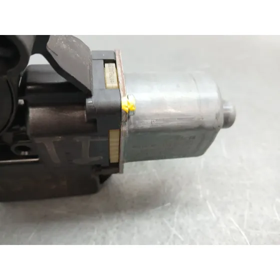 Motor Elevalunas Trasero Izquierdo para Volkswagen Polo (6R1)