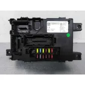 Caja Reles / Fusibles para Opel Corsa D
