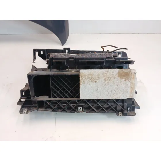 Guantera para Bmw X1 (E84)