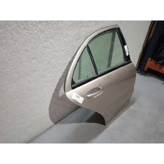 Puerta Trasera Derecha para Mercedes-Benz Clase C (W203) Berlina