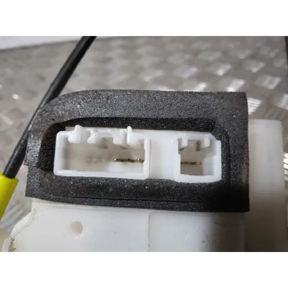 Cerradura Puerta Delantera Derecha para Subaru Impreza G12