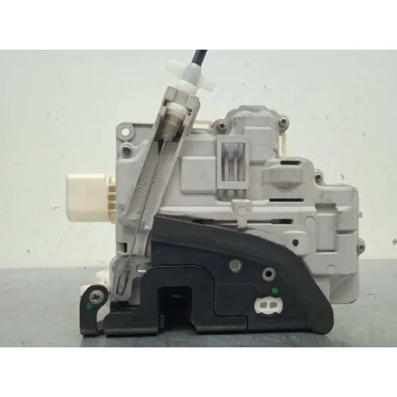 Cerradura Puerta Delantera Derecha para Volkswagen Passat Lim. (362)