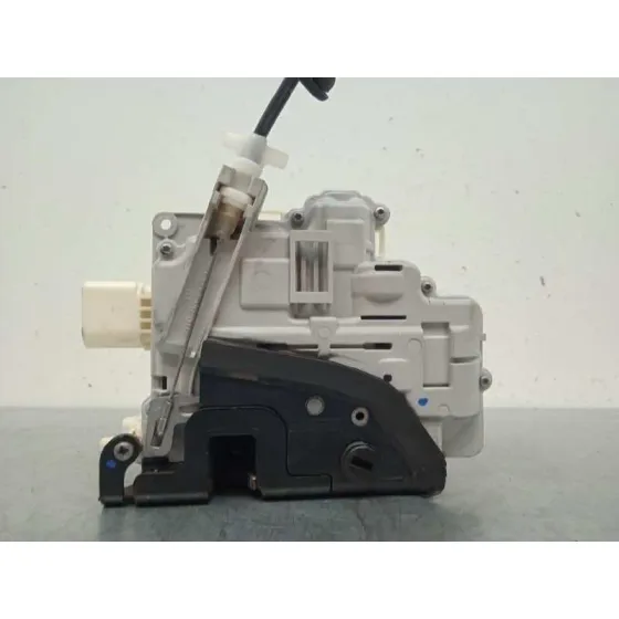 Cerradura Puerta Trasera Derecha para Volkswagen Passat Lim. (362)