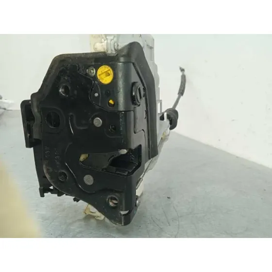 Cerradura Puerta Trasera Izquierda para Volkswagen Passat Lim. (362)
