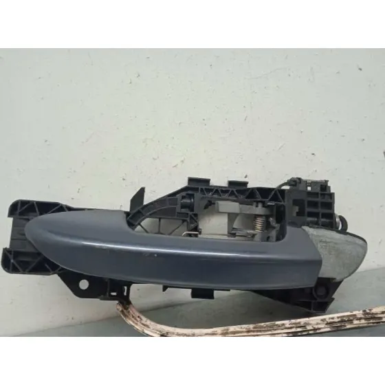 Maneta Exterior Trasera Izquierda para Volkswagen Passat Lim. (362)