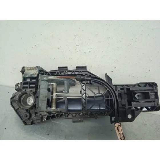 Maneta Exterior Trasera Izquierda para Volkswagen Passat Lim. (362)