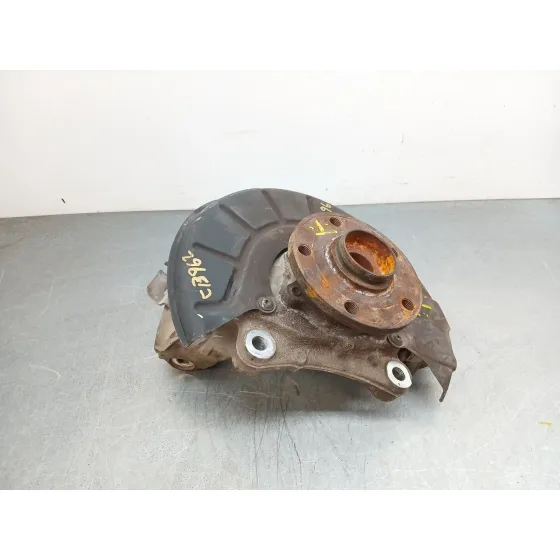 Mangueta Delantera Izquierda para Volkswagen Passat Lim. (362)