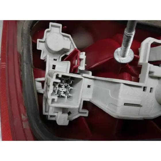 Piloto Trasero Izquierdo para Ford Fiesta (Cb1)