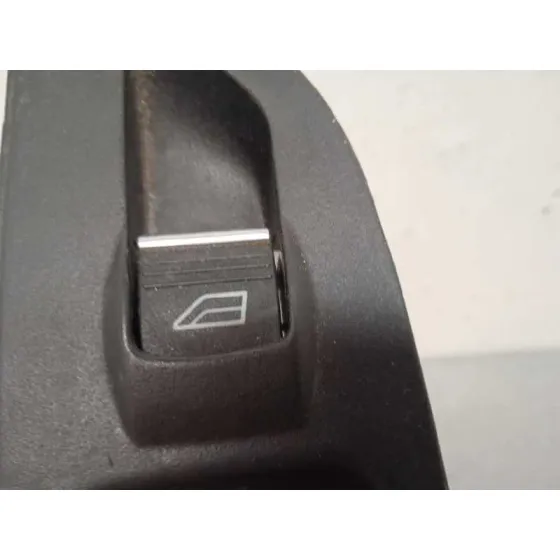Mando Elevalunas Delantero Derecho para Ford Focus Lim.