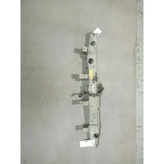 Travesano Superior para Nissan Micra V (K14)