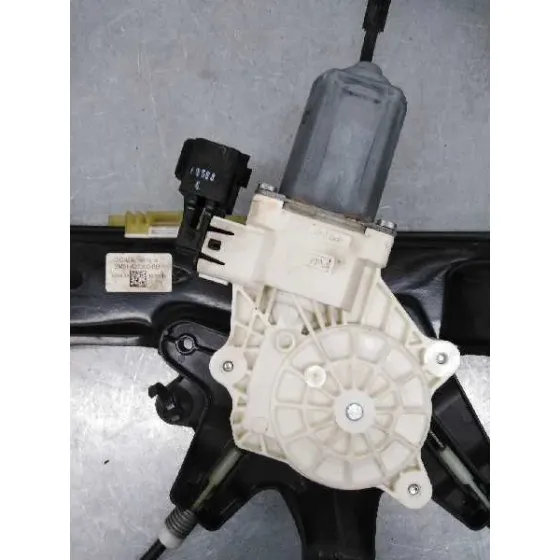 Elevalunas Delantero Derecho para Ford Focus Lim. (Cb8)