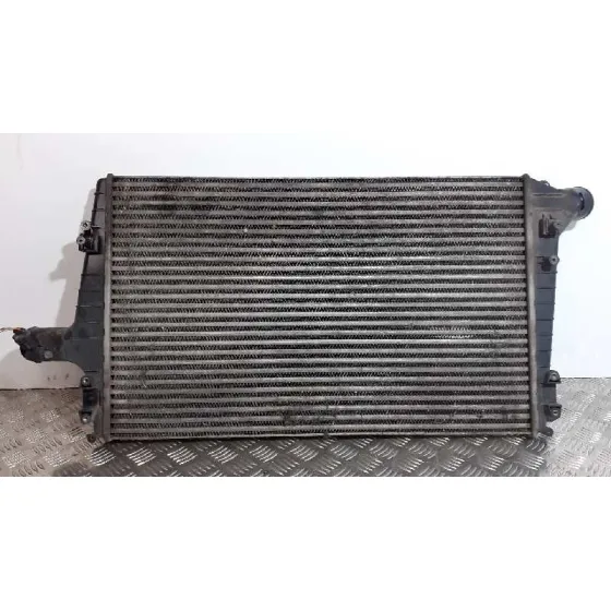 Intercooler para Audi A6 Berlina (4B2)
