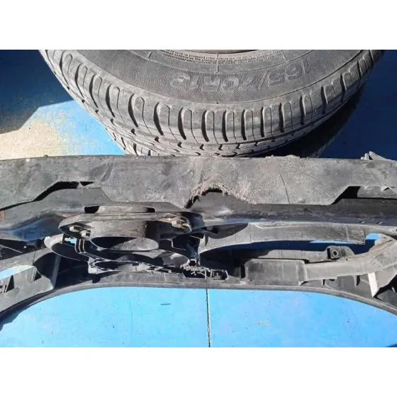 Panel Frontal para Audi A6 Berlina (4B2)