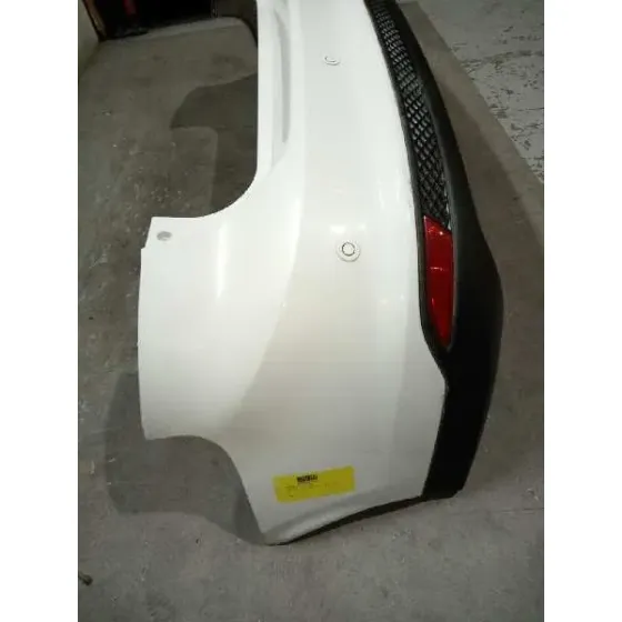 Paragolpes Trasero para Ford Focus Lim. (Cb8)