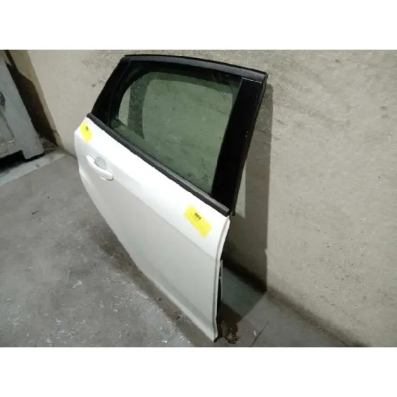 Puerta Trasera Derecha para Ford Focus Lim. (Cb8)