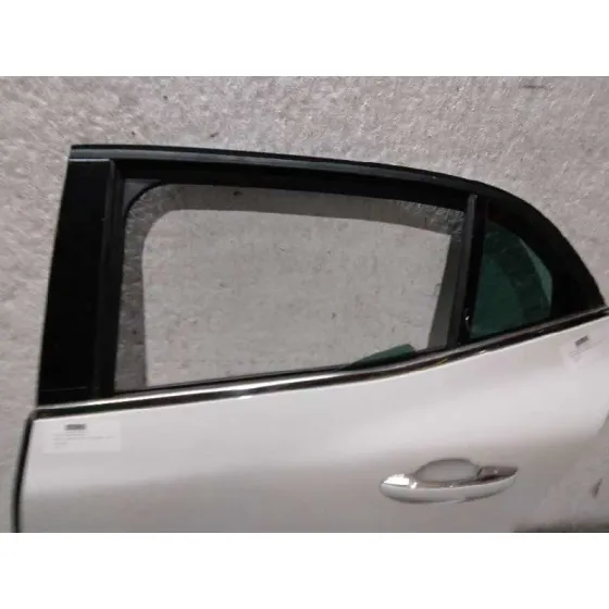 Puerta Trasera Izquierda para Renault Megane Iv Berlina 5P