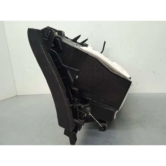 Guantera para Lexus Ct