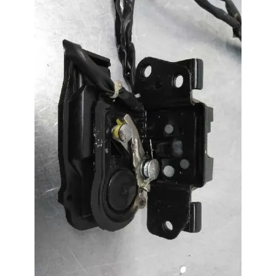 Cerradura Maletero / Porton para Lexus Ct