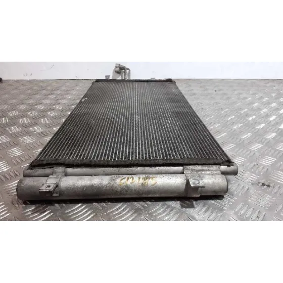 Condensador / Radiador Aire Acondicionado para Kia Carens (Un)