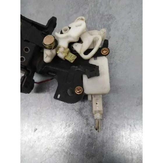 Cerradura Maletero / Porton para Mazda 3 Berlina (Bk)