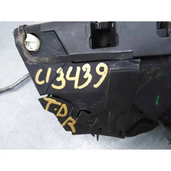 Cerradura Puerta Trasera Derecha para Mazda 3 Berlina (Bk)