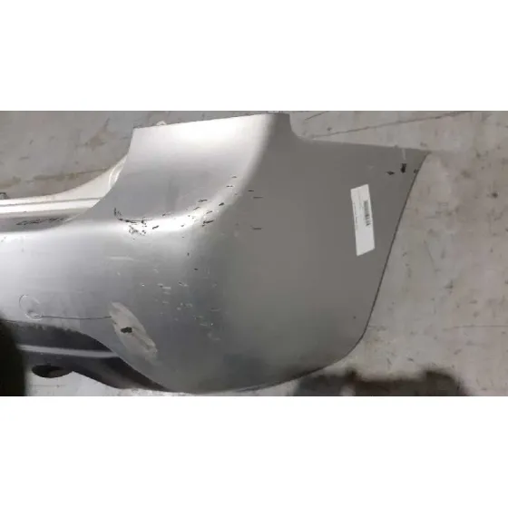 Paragolpes Trasero para Kia Carens (Un)