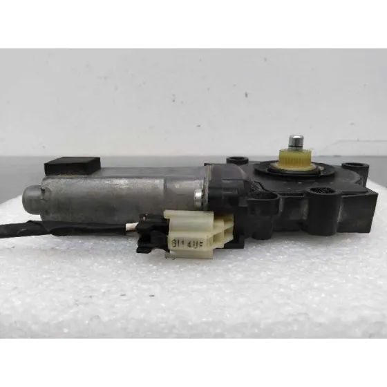 Motor Elevalunas Delantero Derecho para Kia Carens (Un)