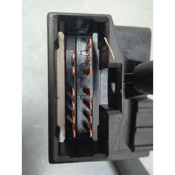 Mando Limpia para Kia Carens (Un)