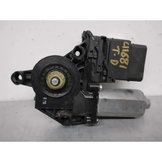 Motor Elevalunas Trasero Derecho para Volkswagen Touran (1T3)