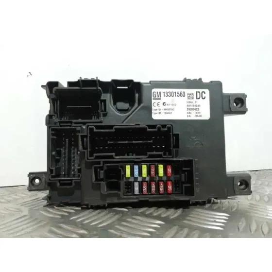 Caja Reles / Fusibles para Opel Corsa D