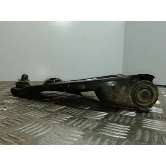 Brazo Suspension Inferior Delantero Izquierdo para Dacia Dokker