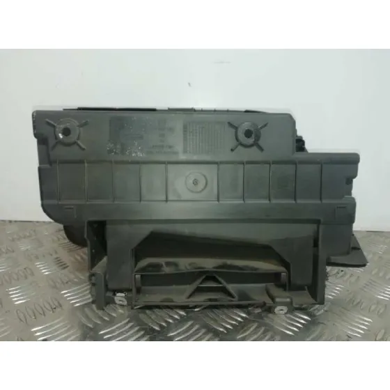 Guantera para Seat Leon (1P1)