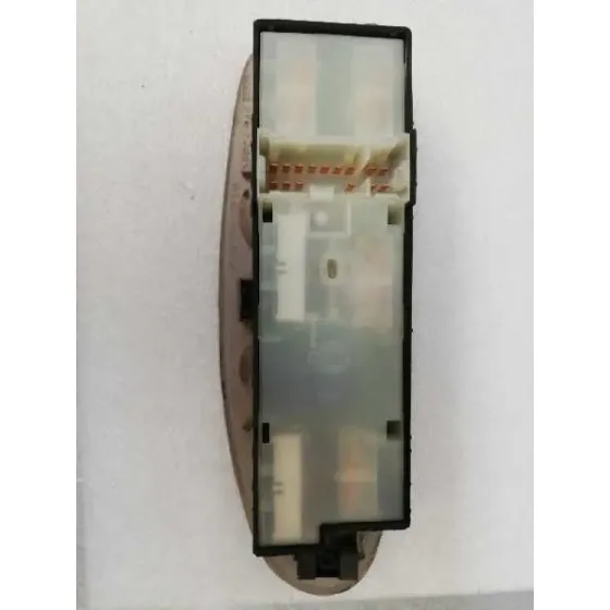 Mando Elevalunas Delantero Izquierdo para Nissan Almera Tino (V10M)