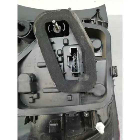 Piloto Trasero Derecho para Dacia Sandero