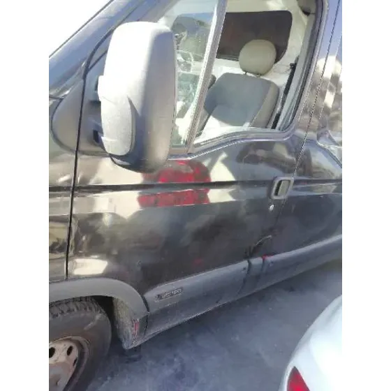Puerta Delantera Izquierda para Nissan Interstar Mod. 04 (X70)