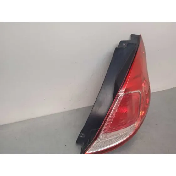 Piloto Trasero Derecho para Ford Fiesta (Ccn)