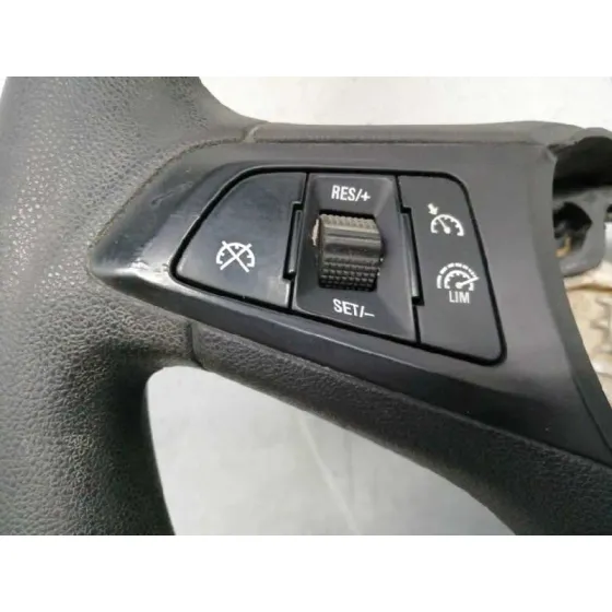 Volante para Opel Corsa E