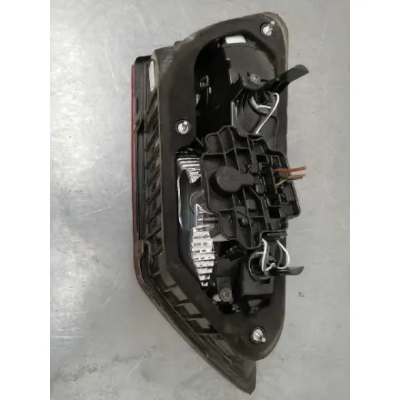 Piloto Trasero Derecho Interior para Seat Leon St (5F8)
